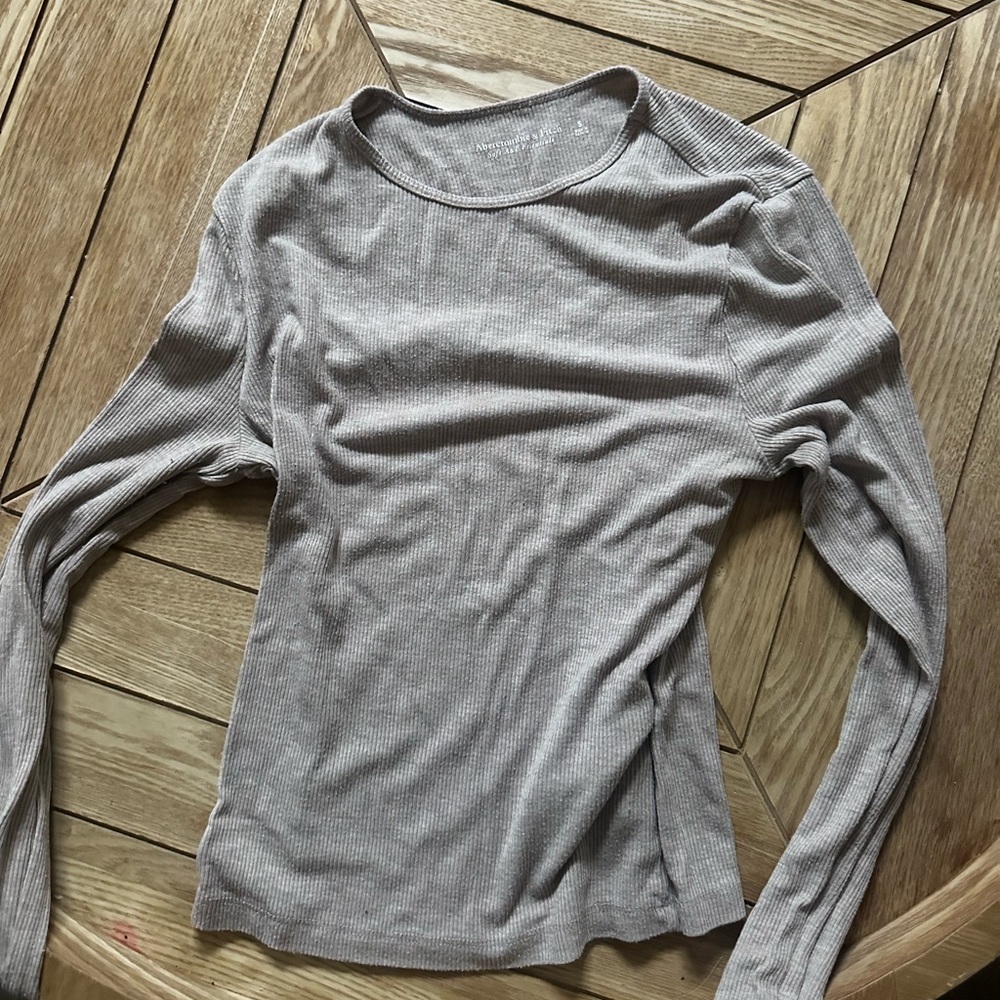 Abercrombie long sleeve